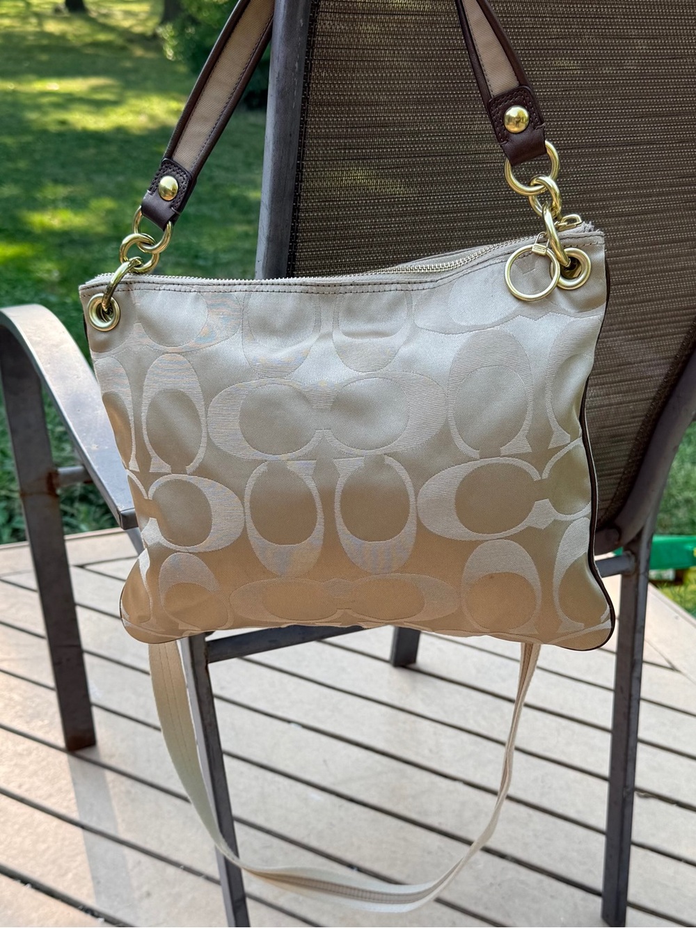 Coach Poppy Signature Sateen Groovy Bag - Picture 3 of 13